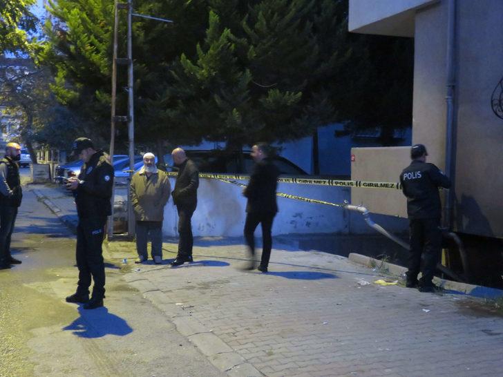 Kartal'da mobilya atölyesinde yangın: 2 kişi öldü G5