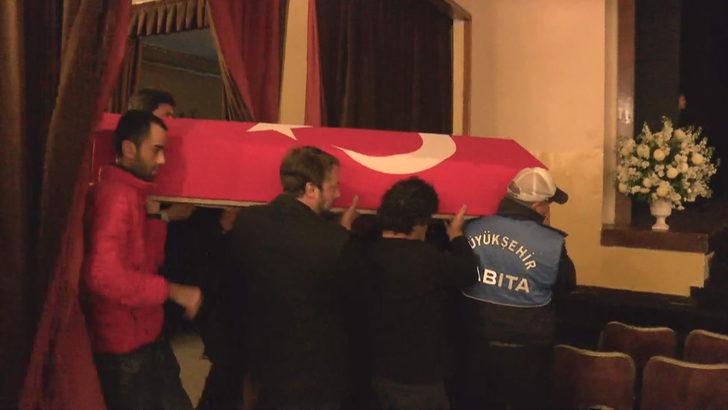 Yıldız Kenter'e veda! İmamoğlu cenazede açıkladı...  G3