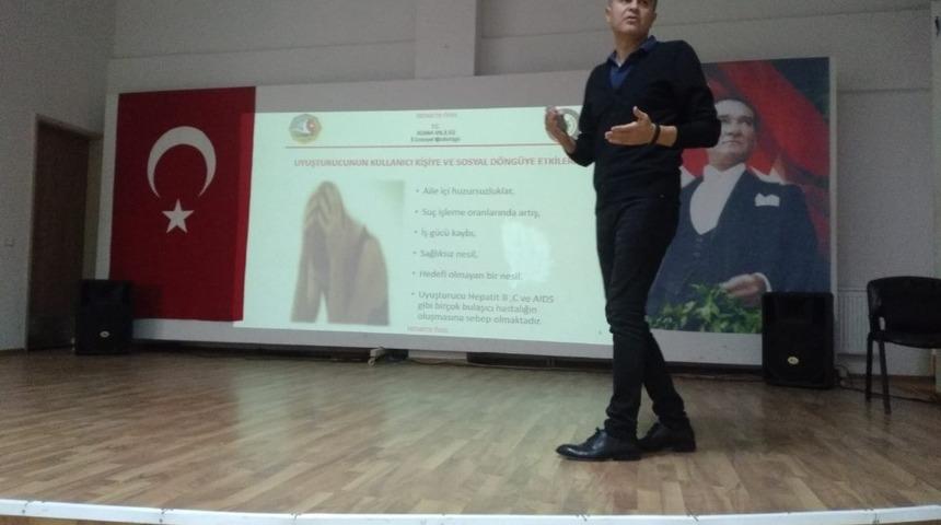 Uyuşturucu ve Madde Bağımlılığı ile M&uuml;cadelede Narko Rehber Eğitimi