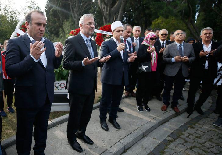 Naim Süleymanoğlu vefatının ikinci yıl dönümünde anıldı G2