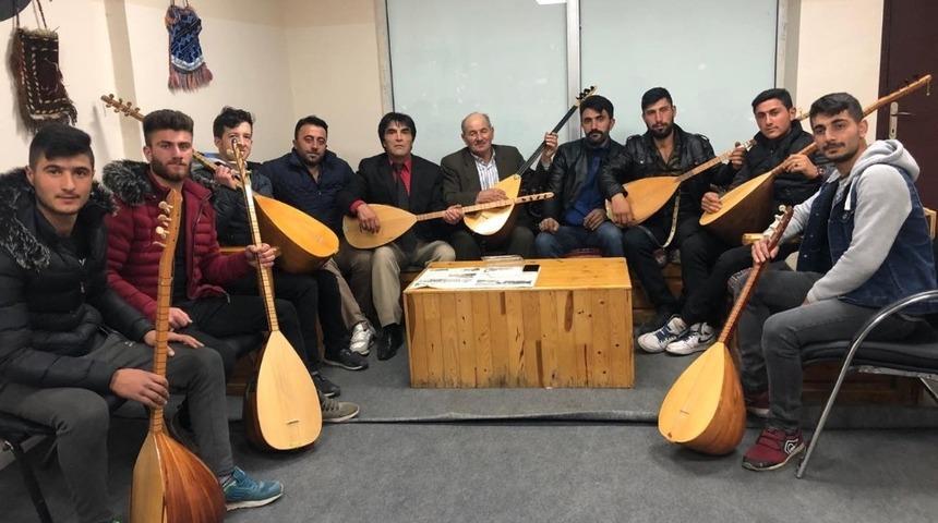 &Ccedil;ıldır Halk Eğitimden Aşıklık Kursu