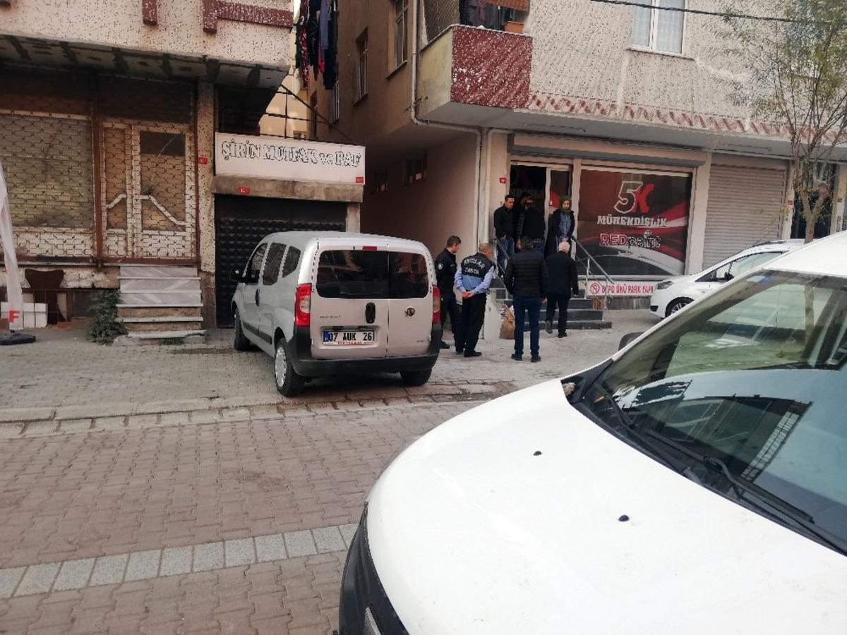 Avcılar&rsquo;da kimyasal koku alarmı