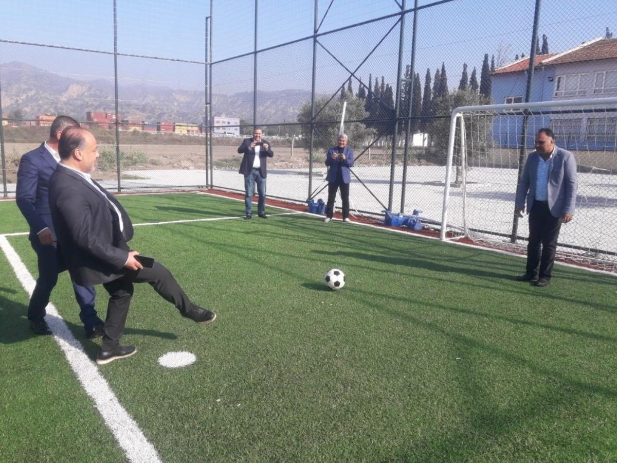 Kocag&uuml;r Mahallesi halı sahasına kavuştu