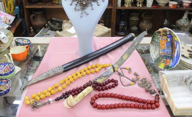 Yüzlerce yıllık tespihler altın fiyatına satılıyor G3