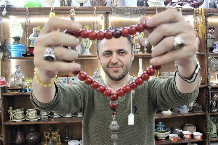 Yüzlerce yıllık tespihler altın fiyatına satılıyor G4