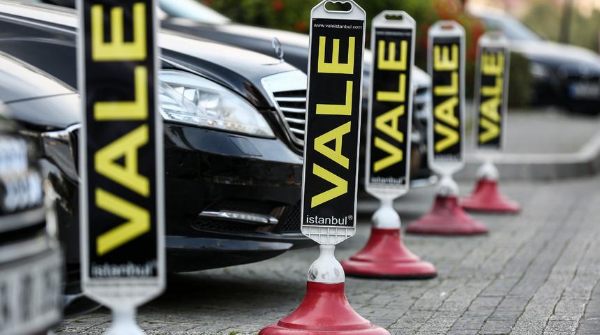 Değnekçilere karşı harekete geçildi! Valeler 'QR kodlu vale kimlik kartıyla çalışacak