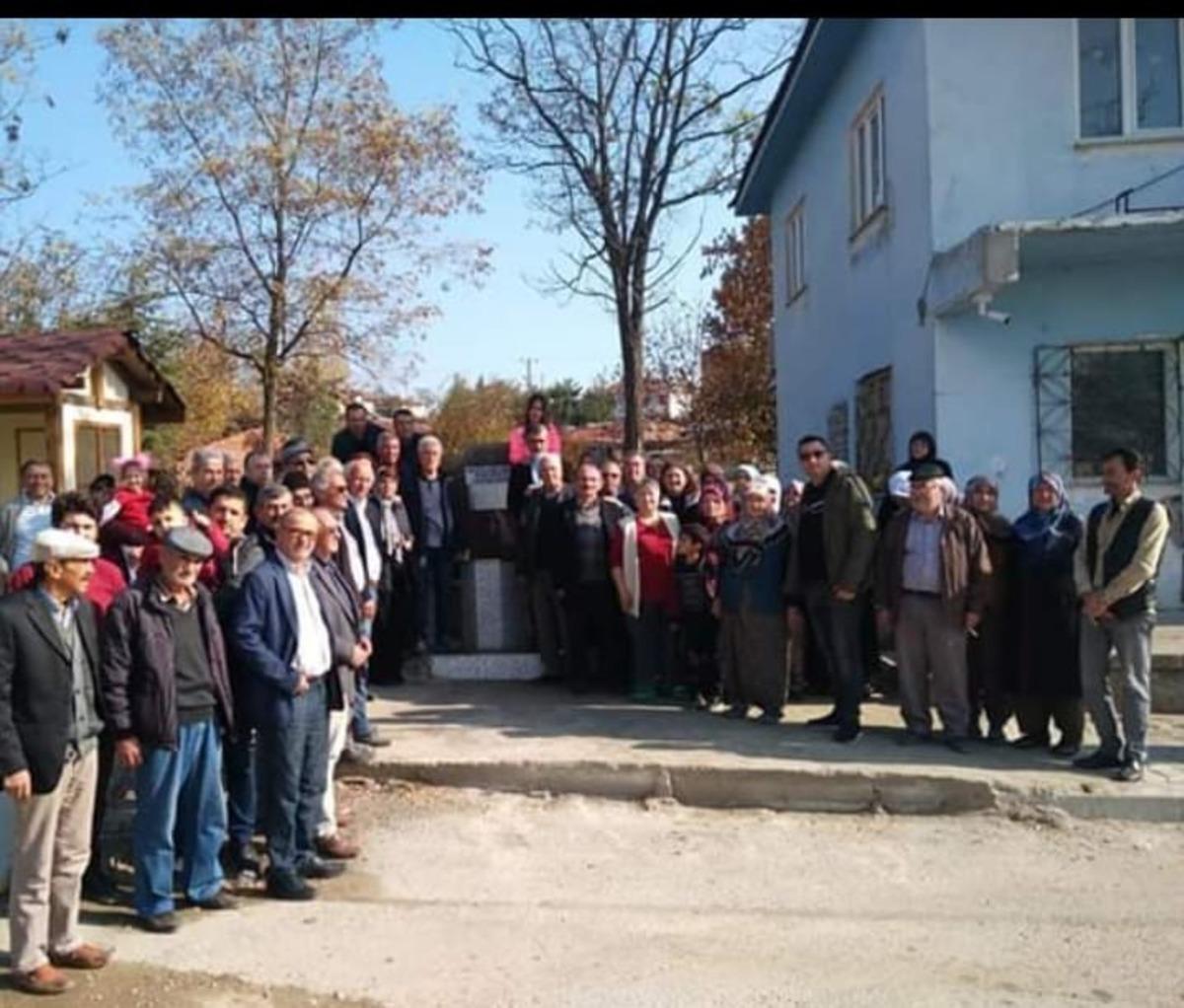 45 yıl sonra &ouml;ğretmenlerine &lsquo;Ahde - Vefa&rsquo; &ccedil;eşmesi
