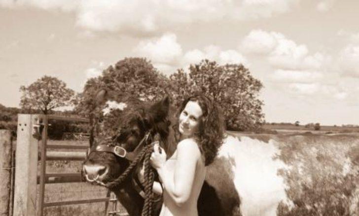 Bunlar nasıl çiftçi? 2020 takvimi için soyundular G5