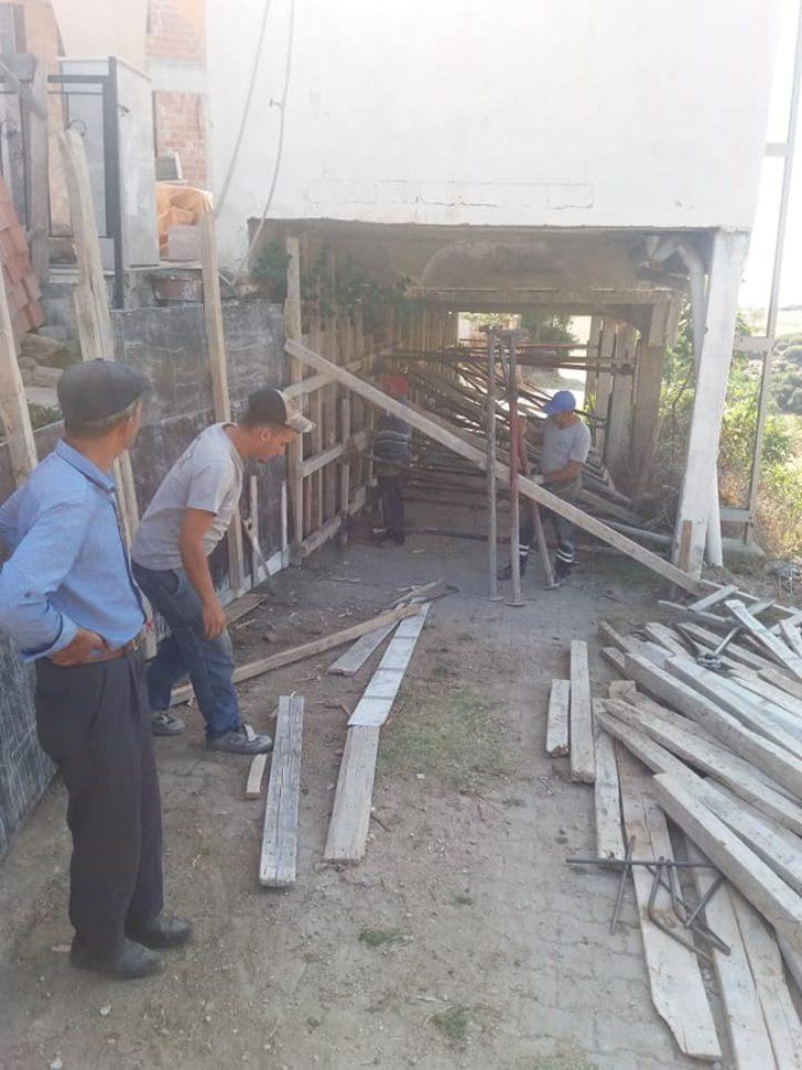 Köylü el ele verip 5 ayda yeni cami yaptı G4