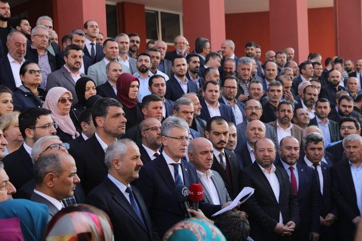 Anıtkabir'deki gençlere küfür olayında flaş gelişme! AK Partili yöneticiden açıklama G2