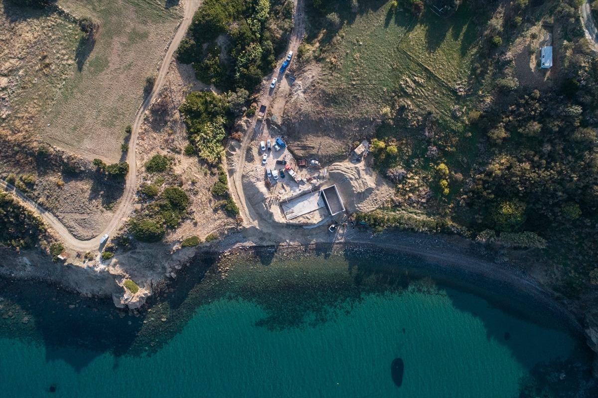 Bakan Kurum talimat vermişti! Karaburun'daki sit alanına yapılan inşaatta yıkım başladı