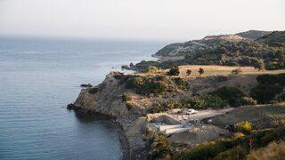 Karaburun'da sit alanındaki inşaatın yıkım çalışması tamamlandı