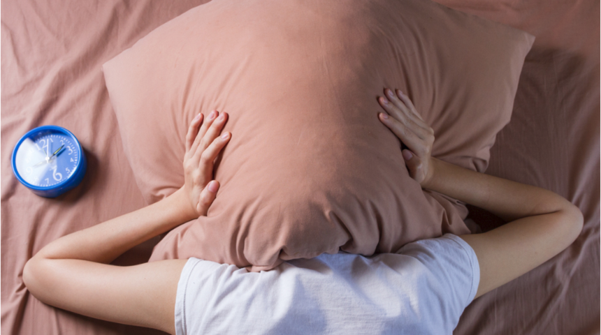 Uykusuzluk cinselliği etkiliyor, fazla kilolaya neden oluyor, depresyona sokuyor