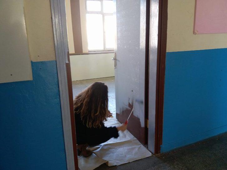 Fedakar öğretmenler okulu güzelleştirdi G2
