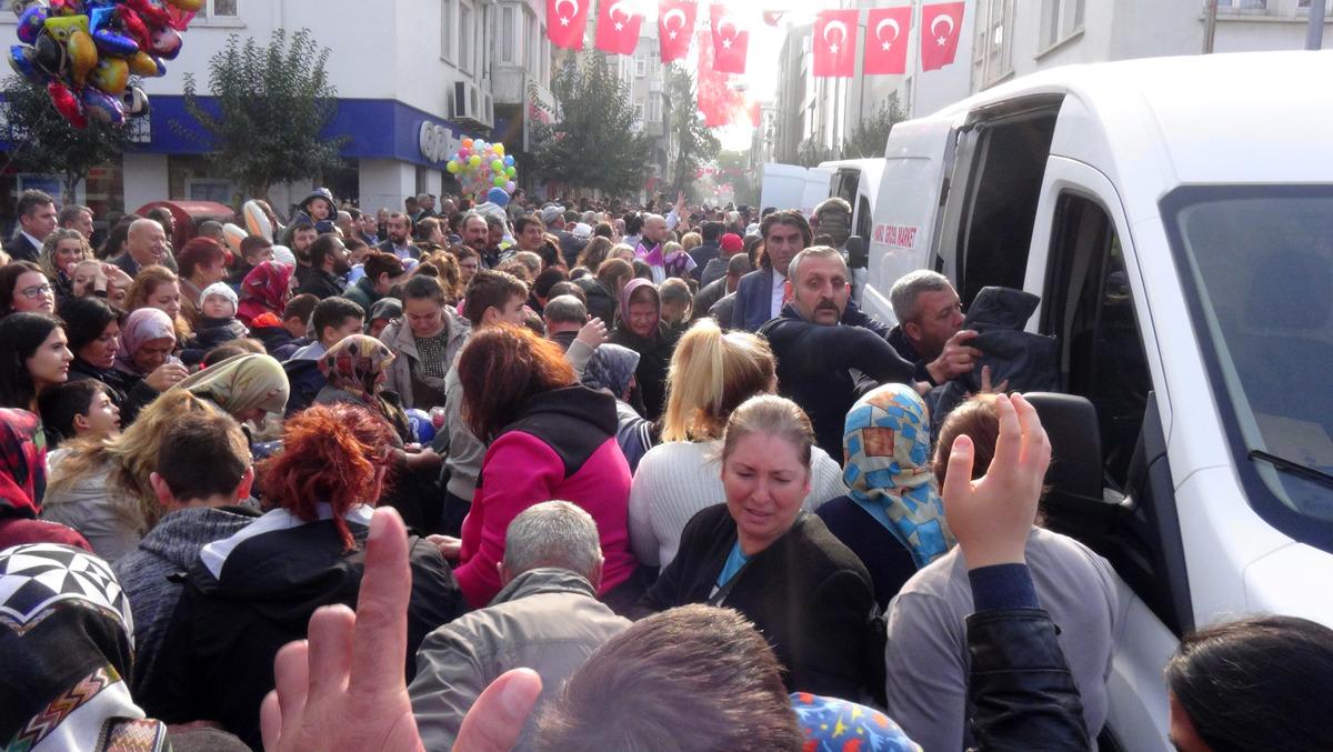 Edirne Keşan'da promosyon izdihamı