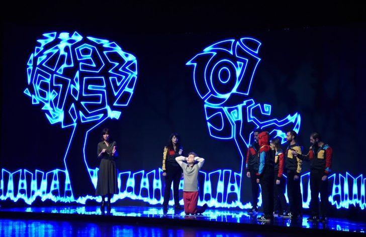 Süper iyi günler oyunu sobe için sahne aldı G1