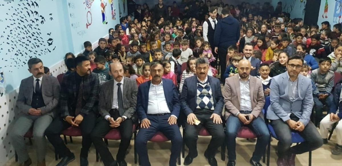 &Uuml;lk&uuml; Ocaklarından &ccedil;ocuklara tiyatro