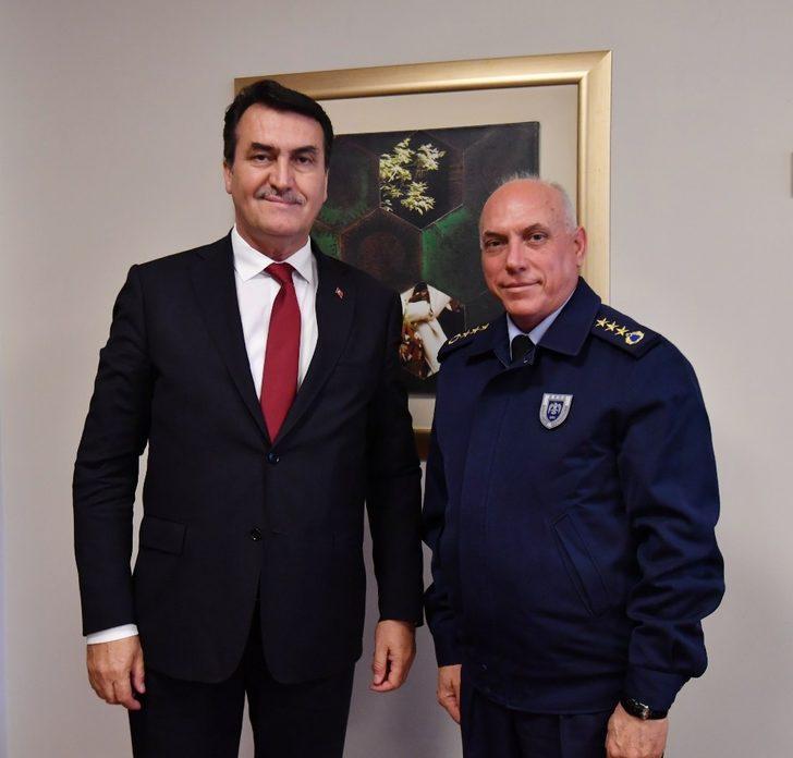 Albay Vatansever’den Dündar’a ziyaret G2