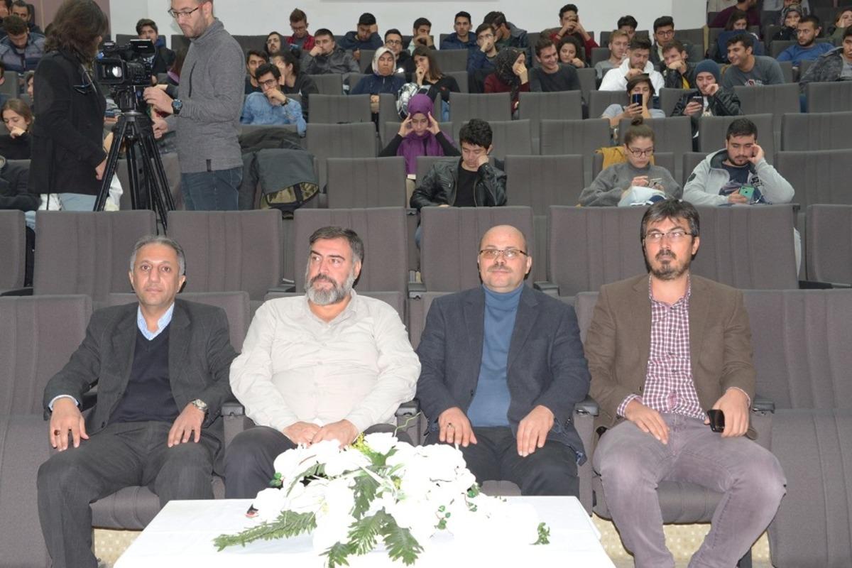 S&Uuml;&rsquo;de &ldquo;Aliya İzzet Begovi&ccedil;&rdquo; anıldı