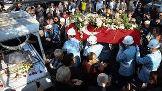 Usta oyuncu Yıldız Kenter son yolculuğuna uğurlandı