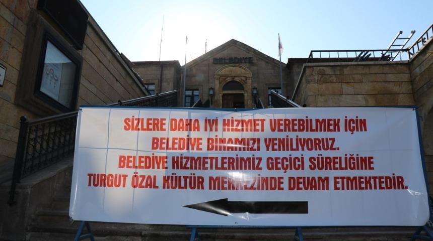 &Uuml;rg&uuml;p&rsquo;te Belediye hizmet birimleri Turgut &Ouml;zal K&uuml;lt&uuml;r Merkezi&rsquo;ne taşındı