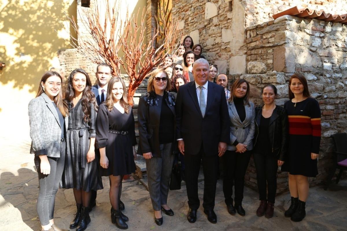 Başkan Atay &ouml;ğretmenlerle buluştu