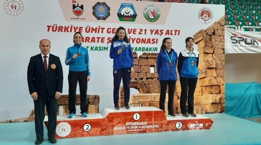 G&uuml;lbahar G&ouml;z&uuml;tok T&uuml;rkiye İkincisi Oldu