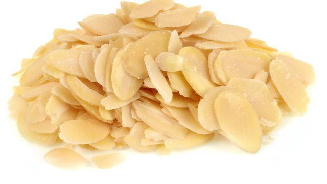 Her gün bir avuç badem yediğinizde vücudunuzda meydana gelecek 4 değişim