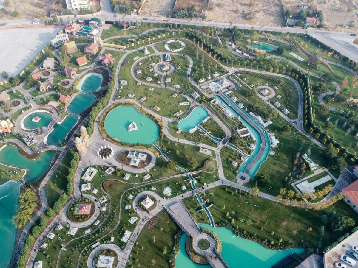 80 Binde Devr-i Alem Parkı&rsquo;nda ara tatil yoğunluğu