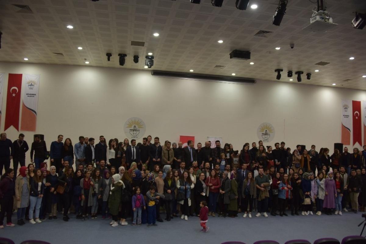 &Ouml;ğretmenler ara tatilde eğlenerek stres attı