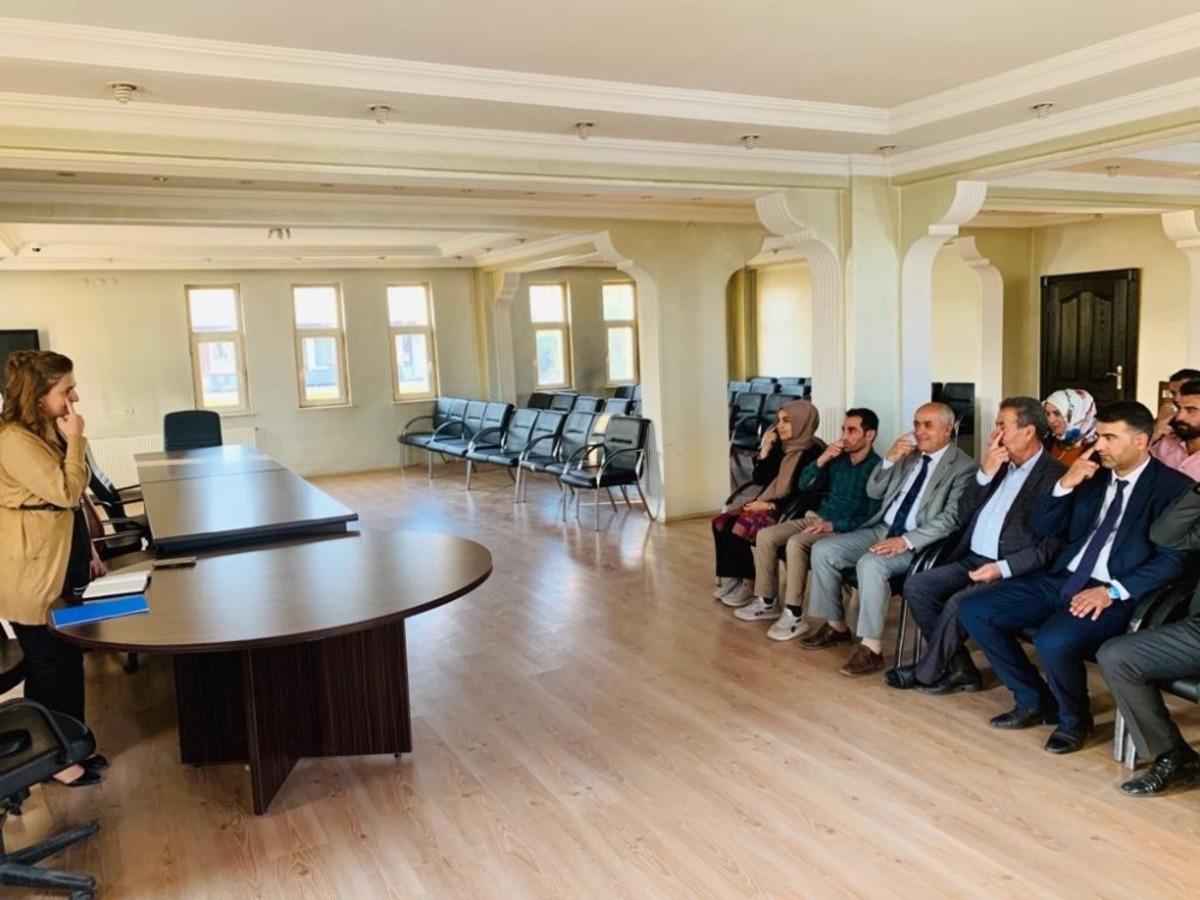 &Ccedil;aldıran Belediyesi personeline işaret dili kursu
