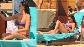 Ebru Akel'den seksi bikini