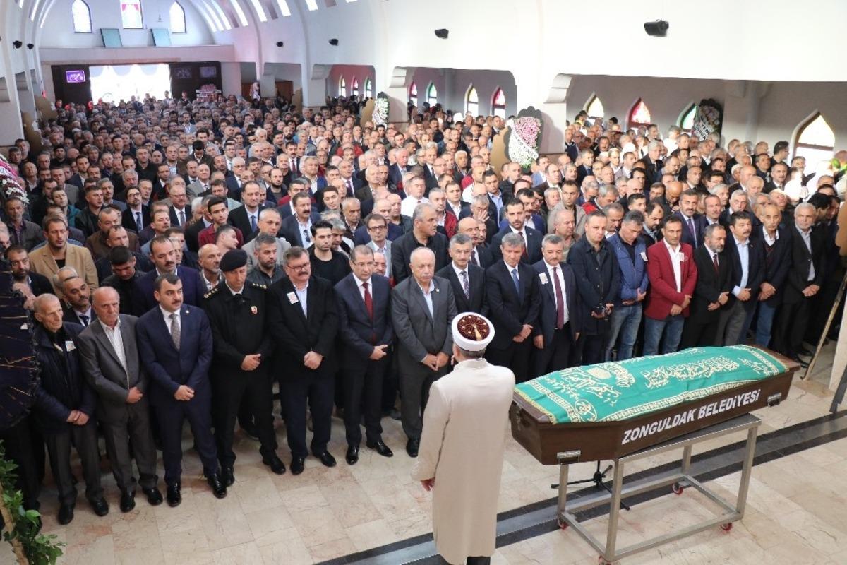 Başkan Alan&rsquo;ın kayınpederi son yolculuğuna uğurlandı