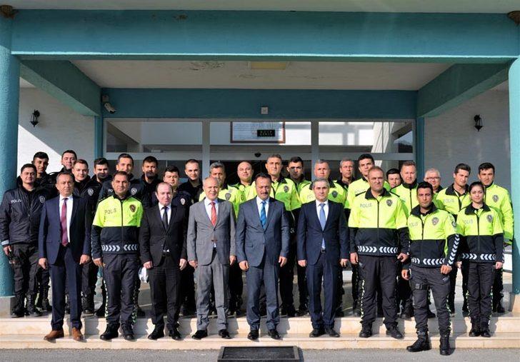 Vali Şentürk’ten, Çevik Kuvvet ve Bölge Trafik Şubesine ziyaret G2