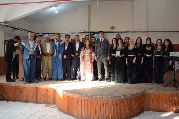 Reng-i Hakkari Sanat Topluluğu Derecik’te sahne aldı G2