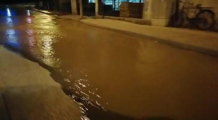 Patlayan boru 4 mahalleyi susuz bıraktı G2