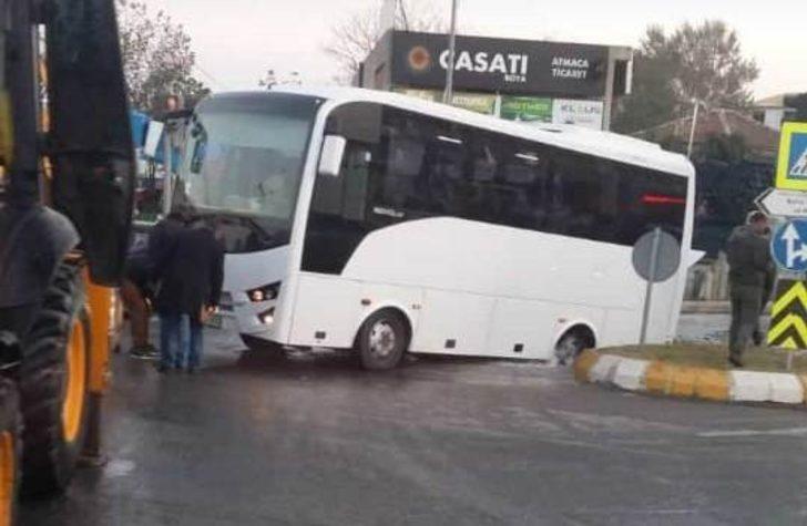 Patlayan boru 4 mahalleyi susuz bıraktı G4
