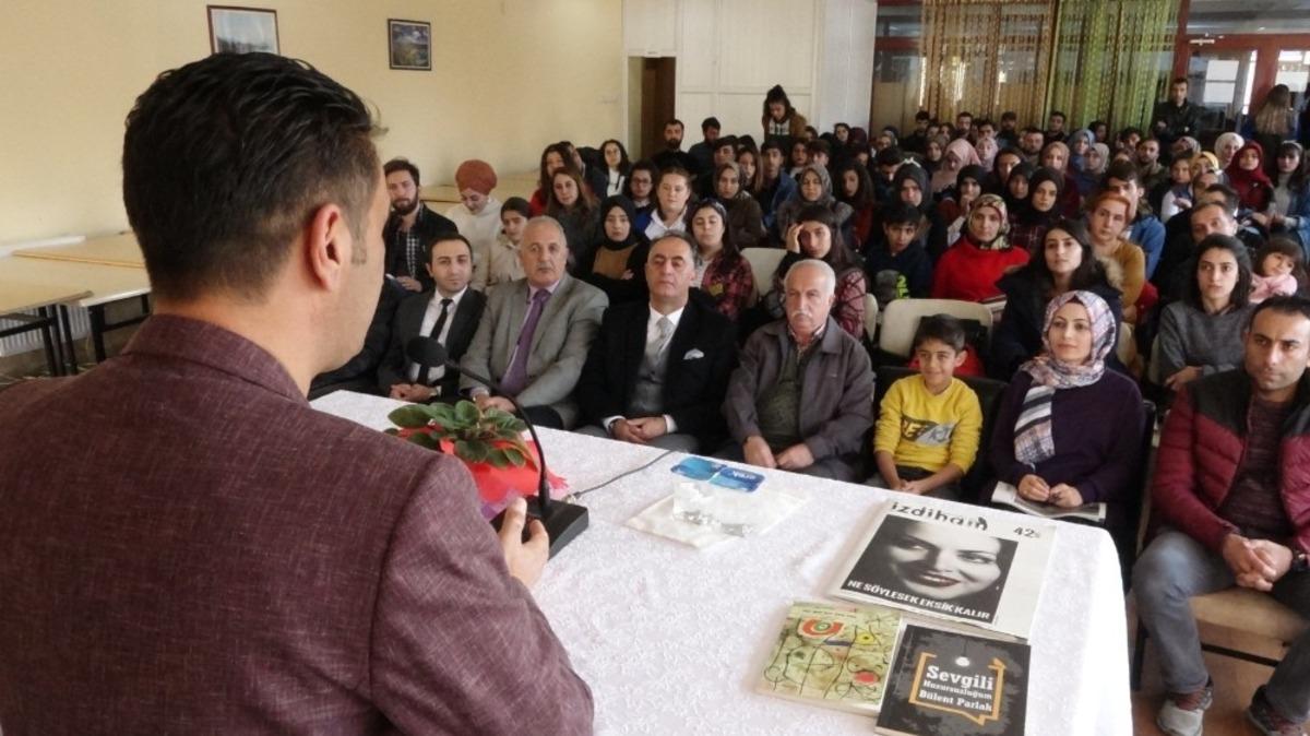 Şair-Yazar B&uuml;lent Parlak Vanlı okurlarıyla buluştu