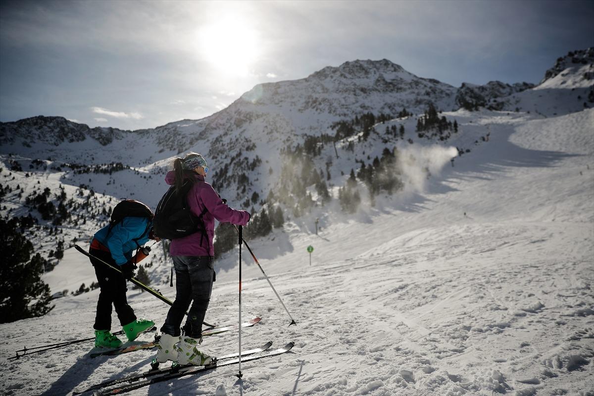 Avrupa'nın en k&uuml;&ccedil;&uuml;k &uuml;lkesi Andorra'da kışa doyacaksınız! 