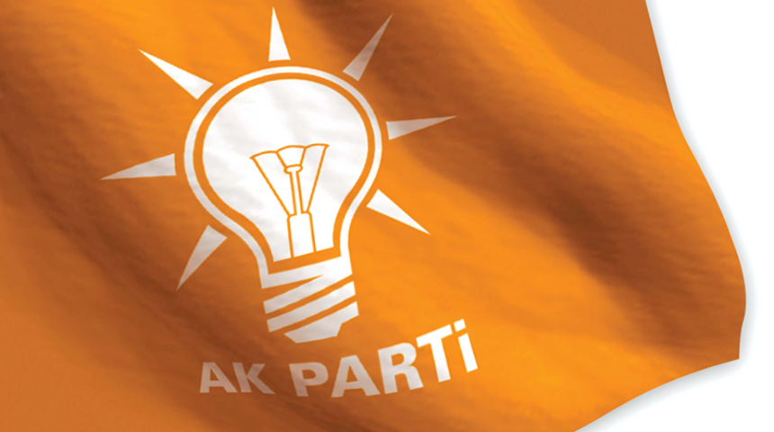 AK Parti'de Habibe Çiftcioğlu Başer istifa etti