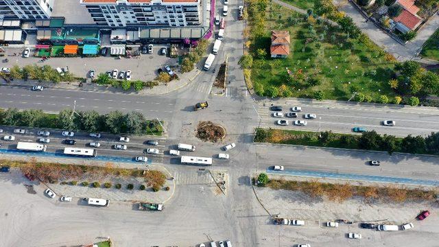 Isparta Belediyesi’nden kavşak çalışmaları