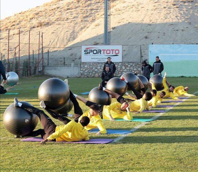 Yeni Malatyaspor, Fenerbahçe maçına 3 puan parolasıyla hazırlanıyor