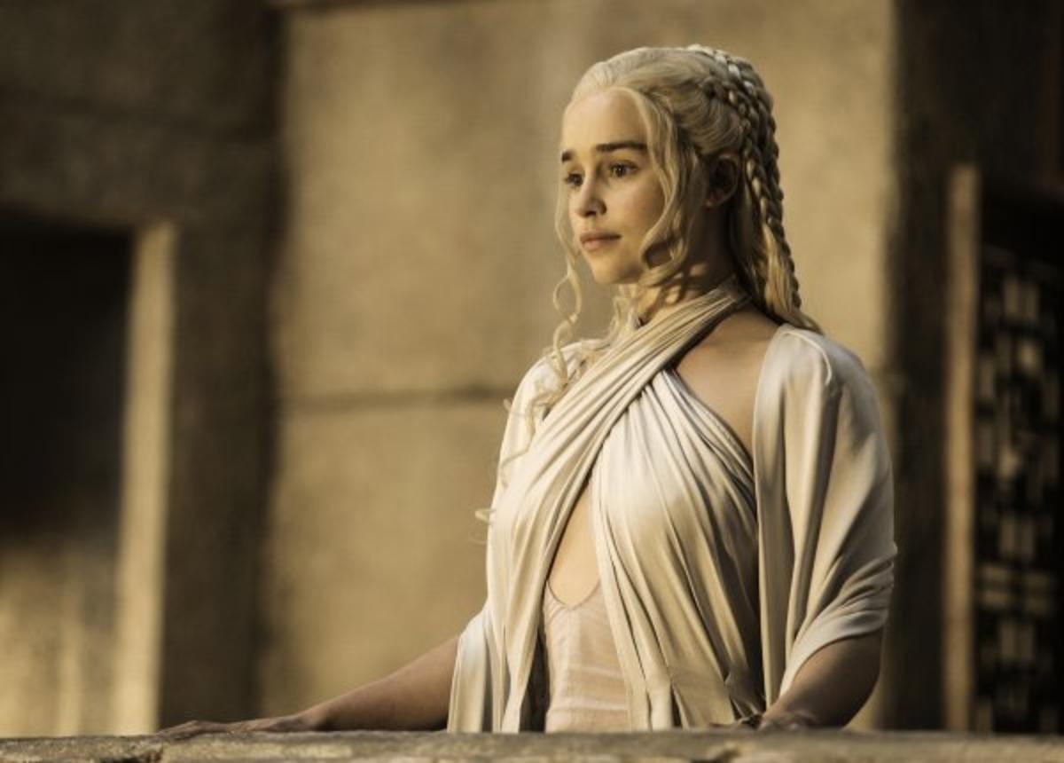  Game Of Thrones'un Khaleesi'si Emilia Clarke'tan sevişme sahnesi itirafı
