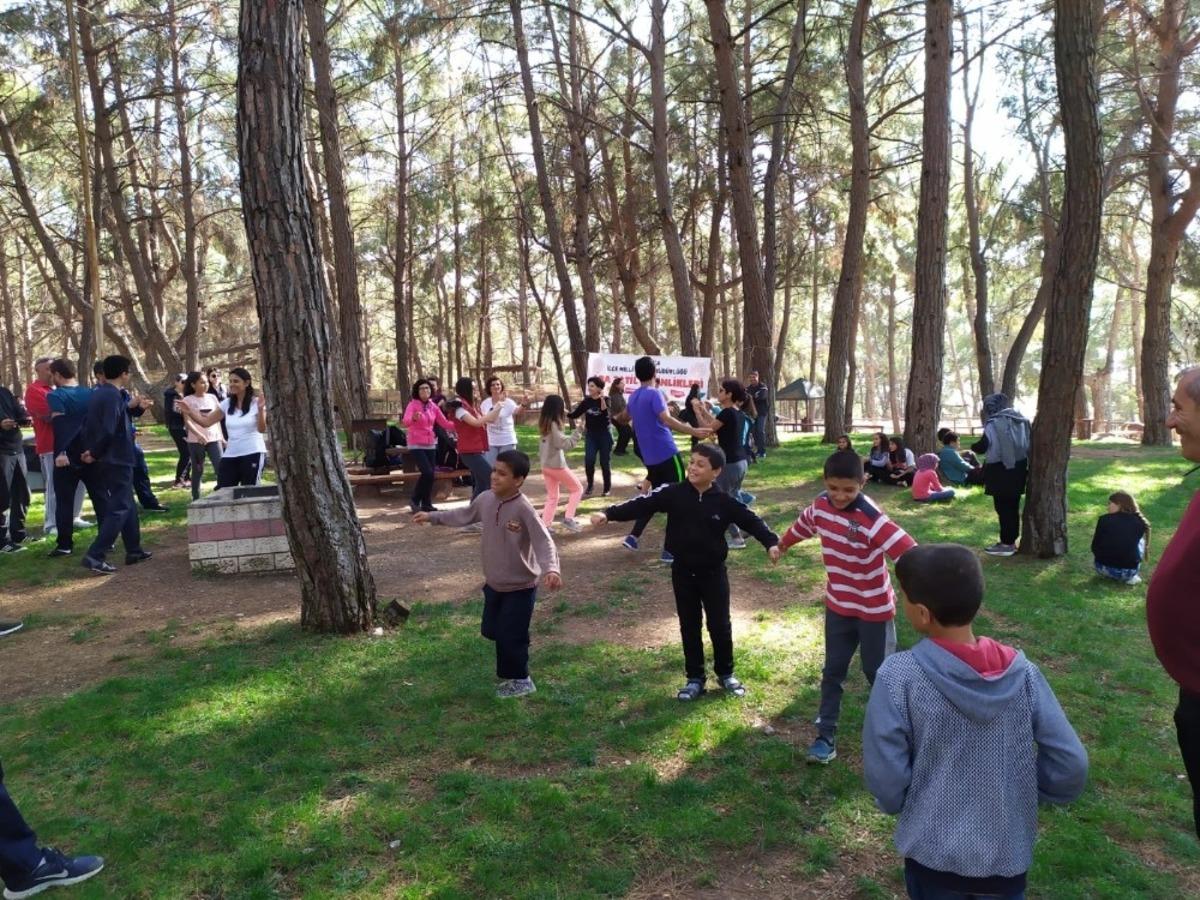 Ara tatilde eğitimciler sağlıklı yaşam i&ccedil;in y&uuml;r&uuml;d&uuml;