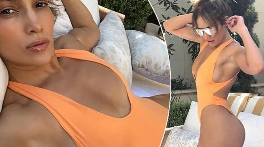 Jennifer Lopez 'Yılın Erkeği' kapağında!