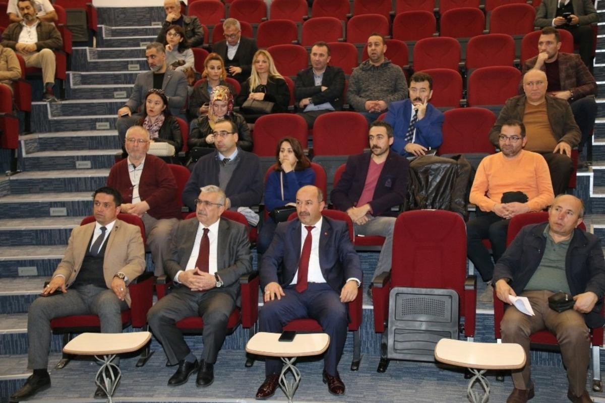 K&uuml;tahya&rsquo;da okul ve kurum idarecilerine &lsquo;Kurum K&uuml;lt&uuml;r&uuml; ve Temel Liderlik Becerileri&rsquo; eğitimi