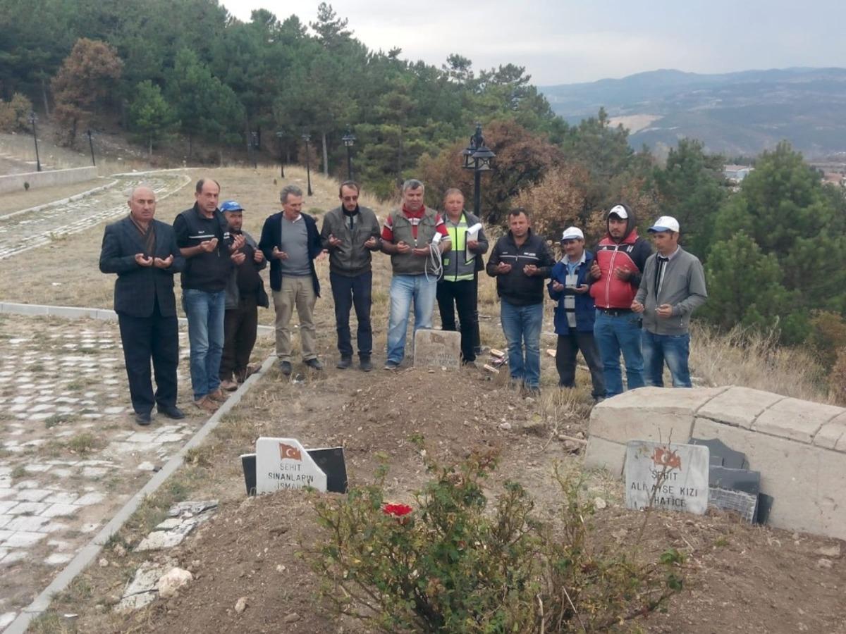 Emet&rsquo;te 7 mezar daha nakledildi