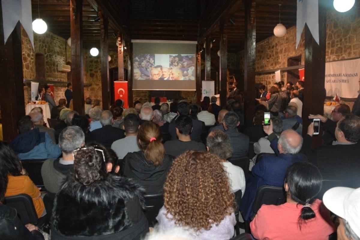 Atat&uuml;rk Belgeseline İzmitliler&rsquo;den yoğun ilgi