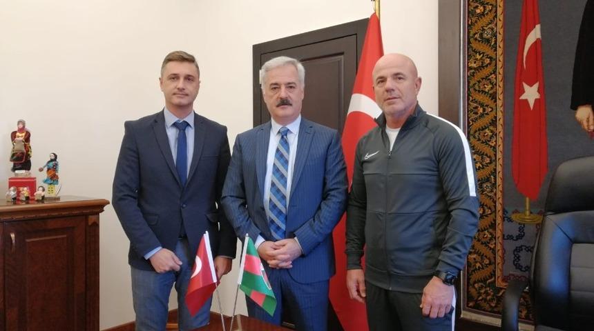 Isparta Valisi &Ouml;mer Seymenoğlu: &ldquo;Isparta 32 Spor hepimizin takımı, &uuml;zerimize d&uuml;şeni yapacağız&rdquo;