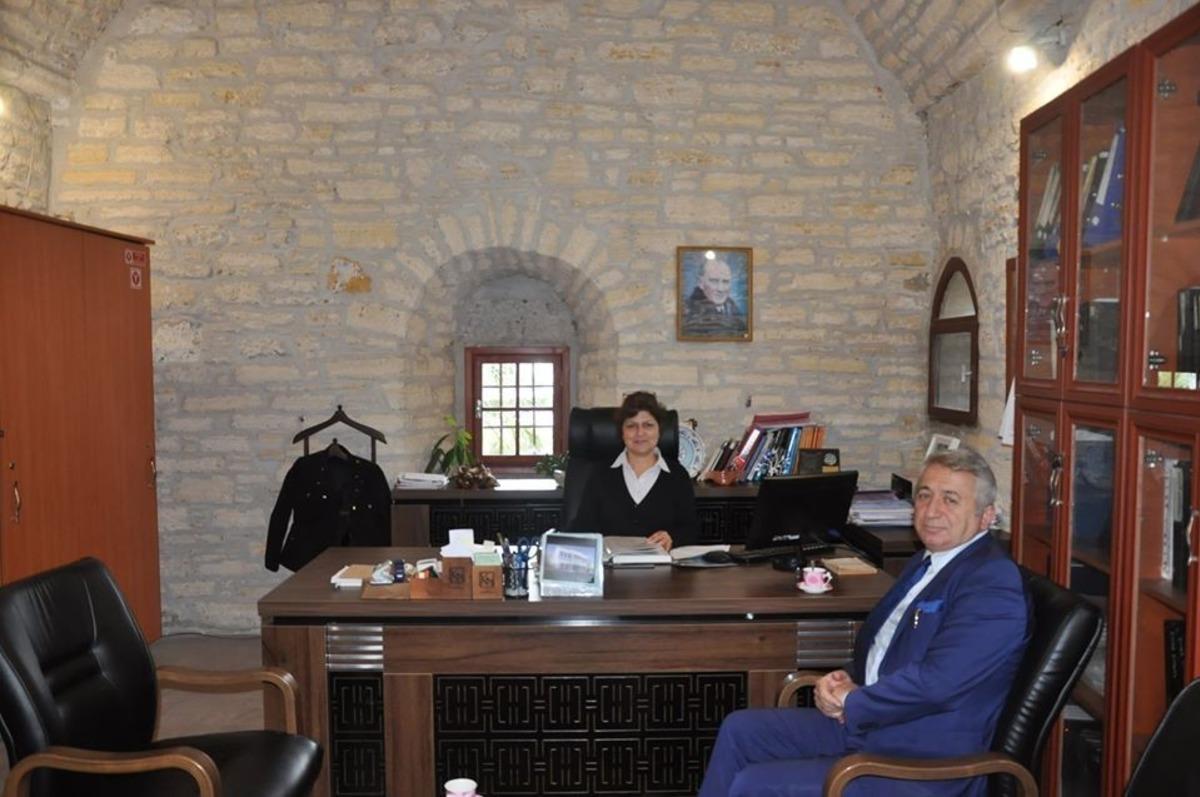 &Ccedil;eşme&rsquo;de "Duvarsız Okul" ile dersler sınıf dışına taşacak